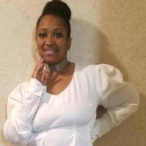 Meet your Posher, Adriane820